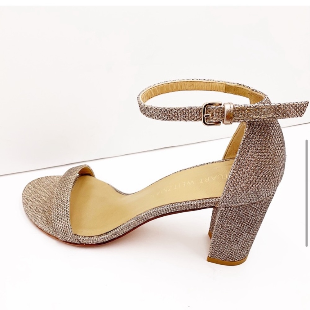 {Stuart Weitzman} Nearlynude Gold Metallic Block-Heel Sandals